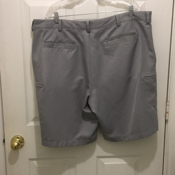 Izod Golf Shorts 6 Pockets Cargo Flat Front Lightweight Fast Dry EUC - Picture 5 of 7